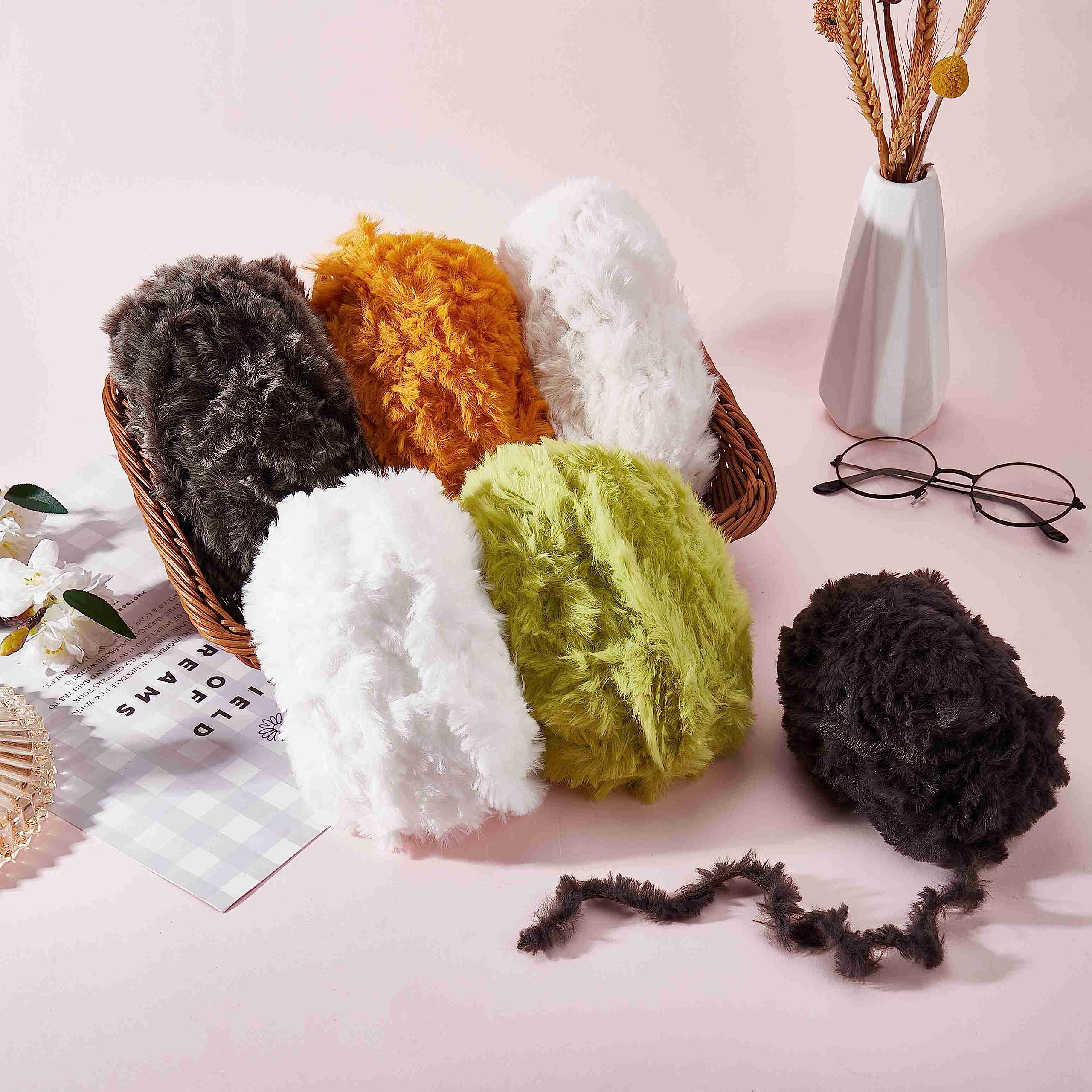 BEEFLYING 2 Roll Super Soft Fur Chunky Fluffy Faux Fur Yarn - Fluffy Eyelash Yarn for Crochet, Knit Blanket, Rug, Clothes - 230m (232.8yds, 51g2) - Violet - Image 6