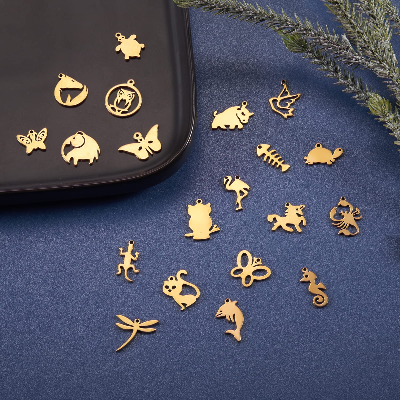 BEEFLYING 20pcs Gold Animal Charms 304 Stainless Steel Round Cat Fish Charms Pendants for Jewelry Making Earring Bracelet Necklace - Image 5